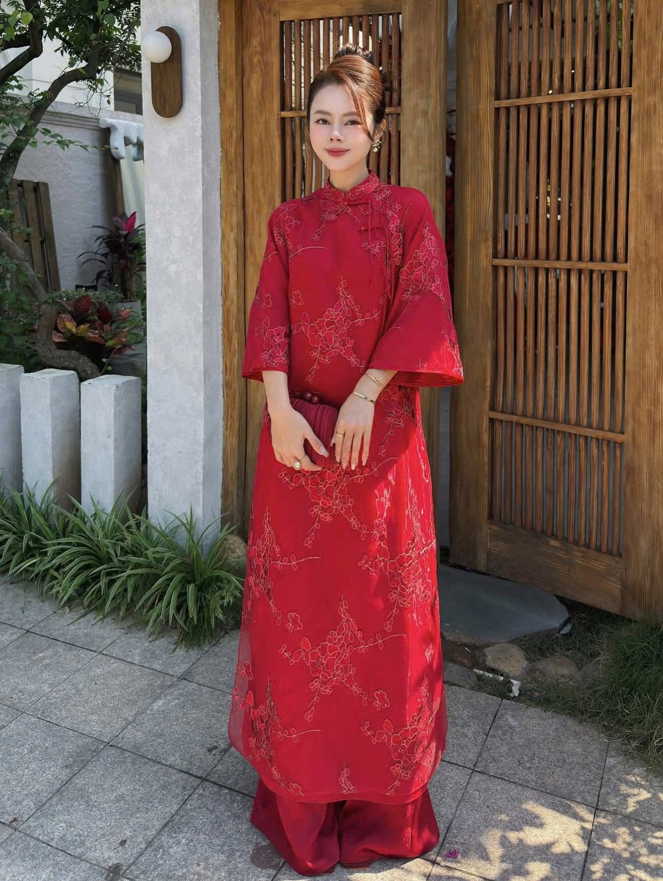 Modern 4-Panel (4 Tà) Silk Ao Dai Set – Burgundy Red