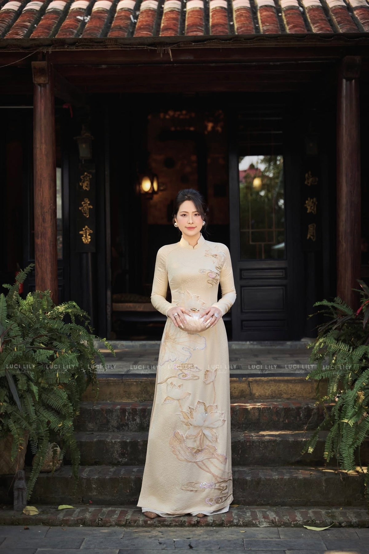 Traditional Valentino Áo Dài Mẹ – Cream