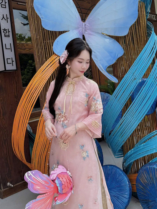 Hand-Embroidered Silk Ao Dai Set – Pastel Pink