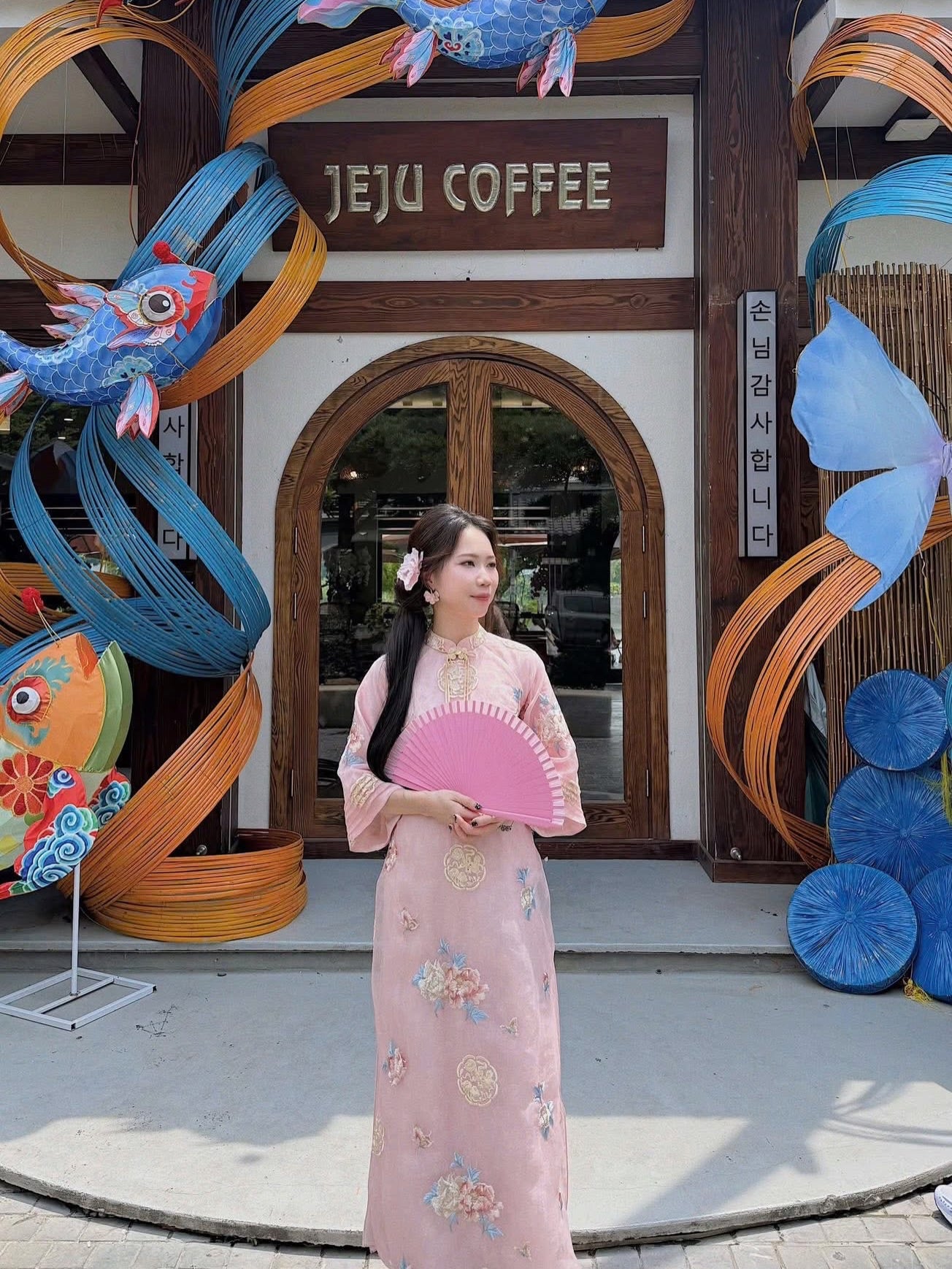 Hand-Embroidered Silk Ao Dai Set – Pastel Pink