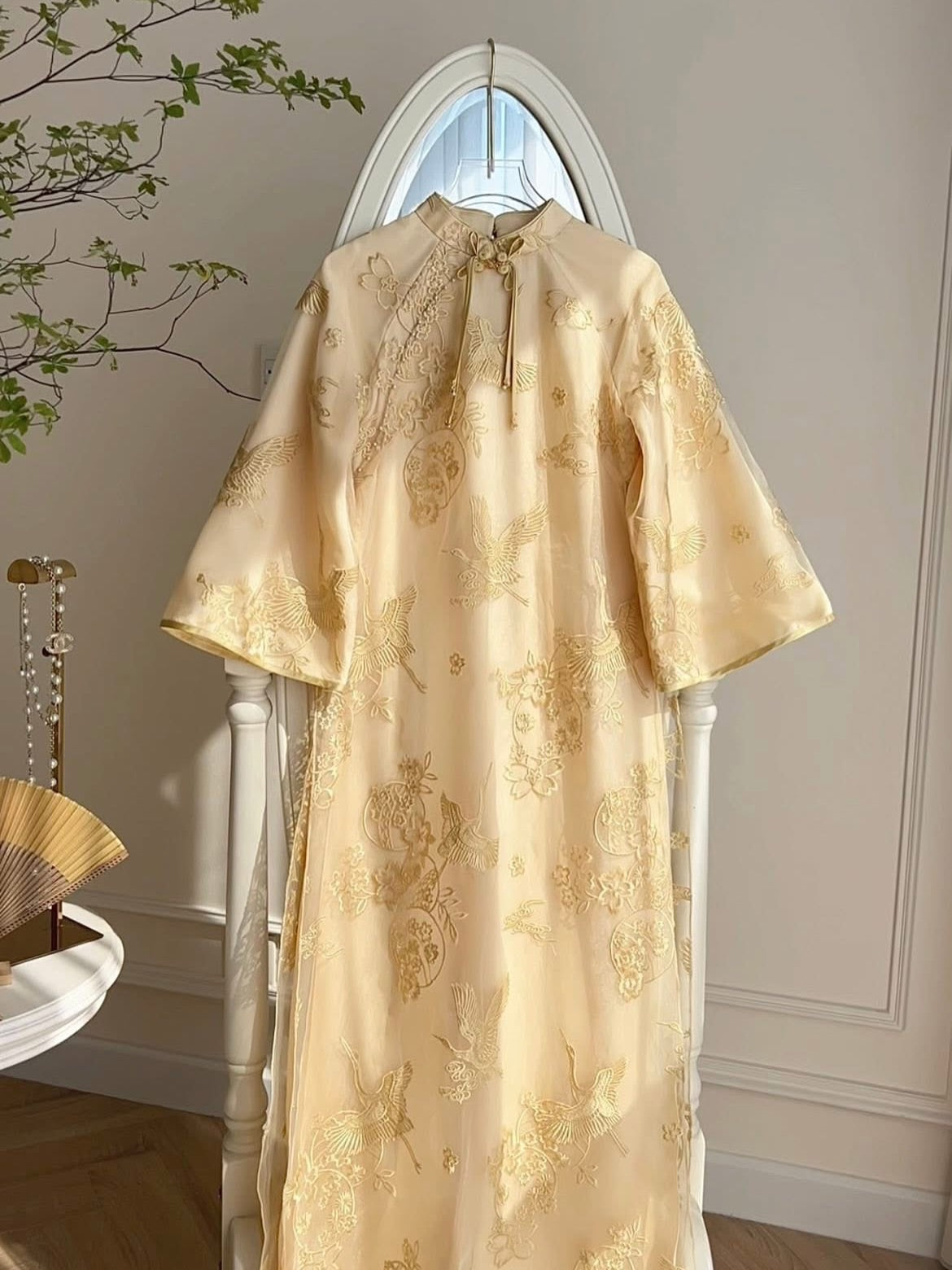 Crane & Blossom Embroidered Ao Dai Set – Metallic Gold
