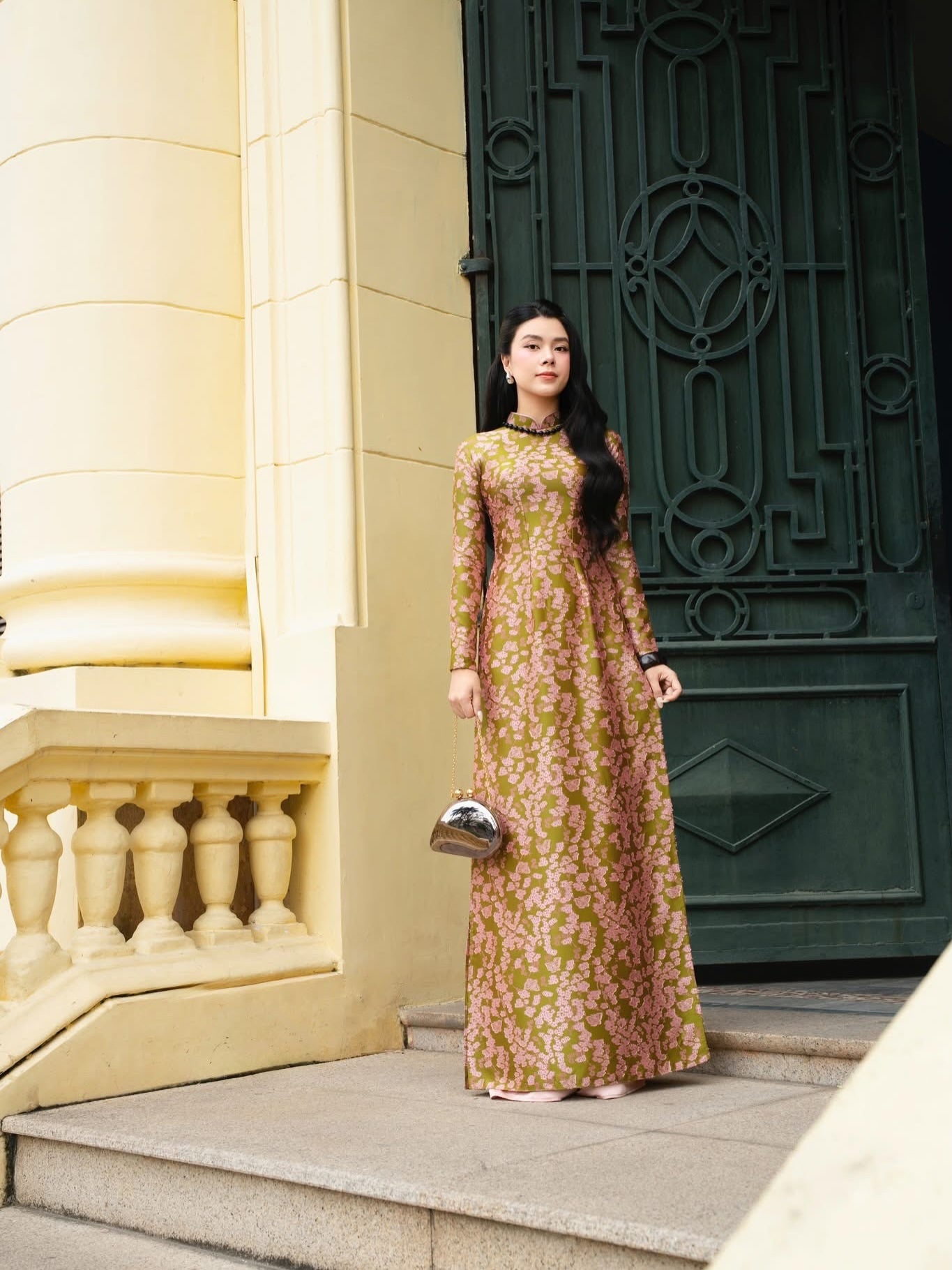 Traditional Silk Ao Dai Set – Olive Green