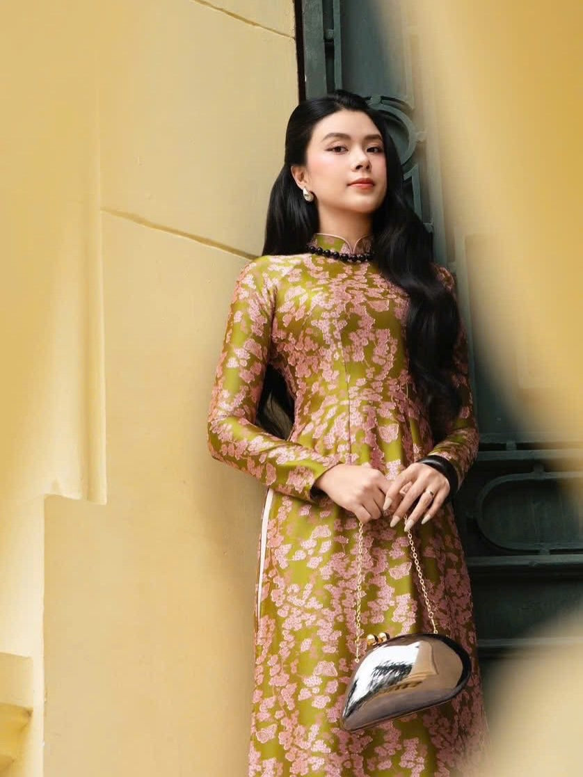 Traditional Silk Ao Dai Set – Olive Green