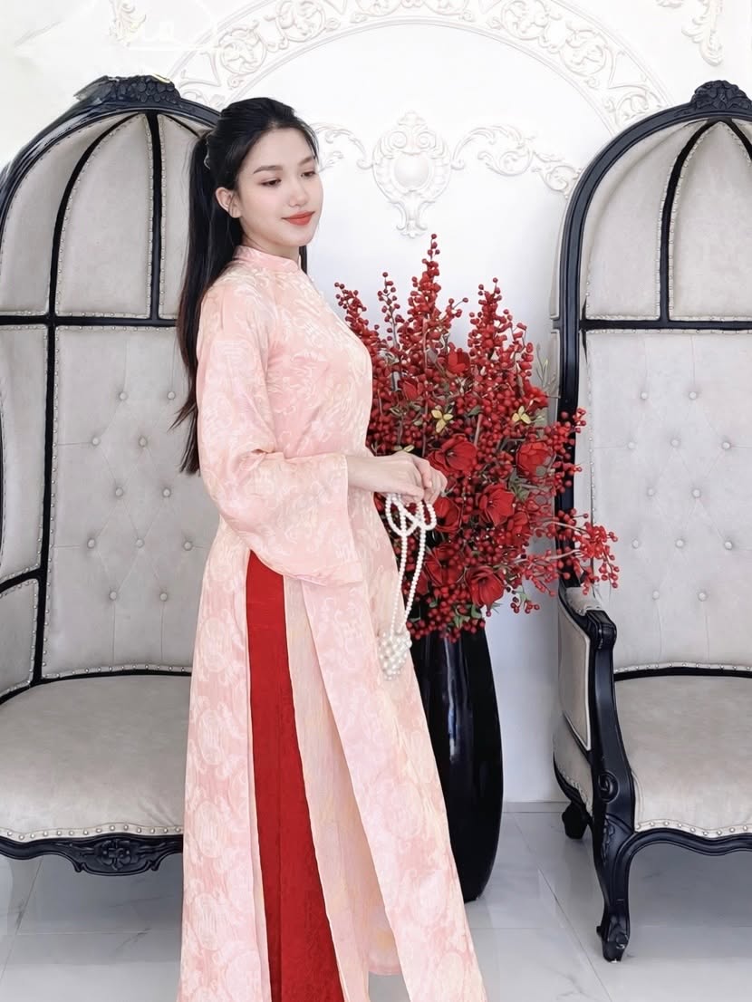 Modern 4-Panel (4 Tà) Tencel Silk Ao Dai Set – Soft Peach