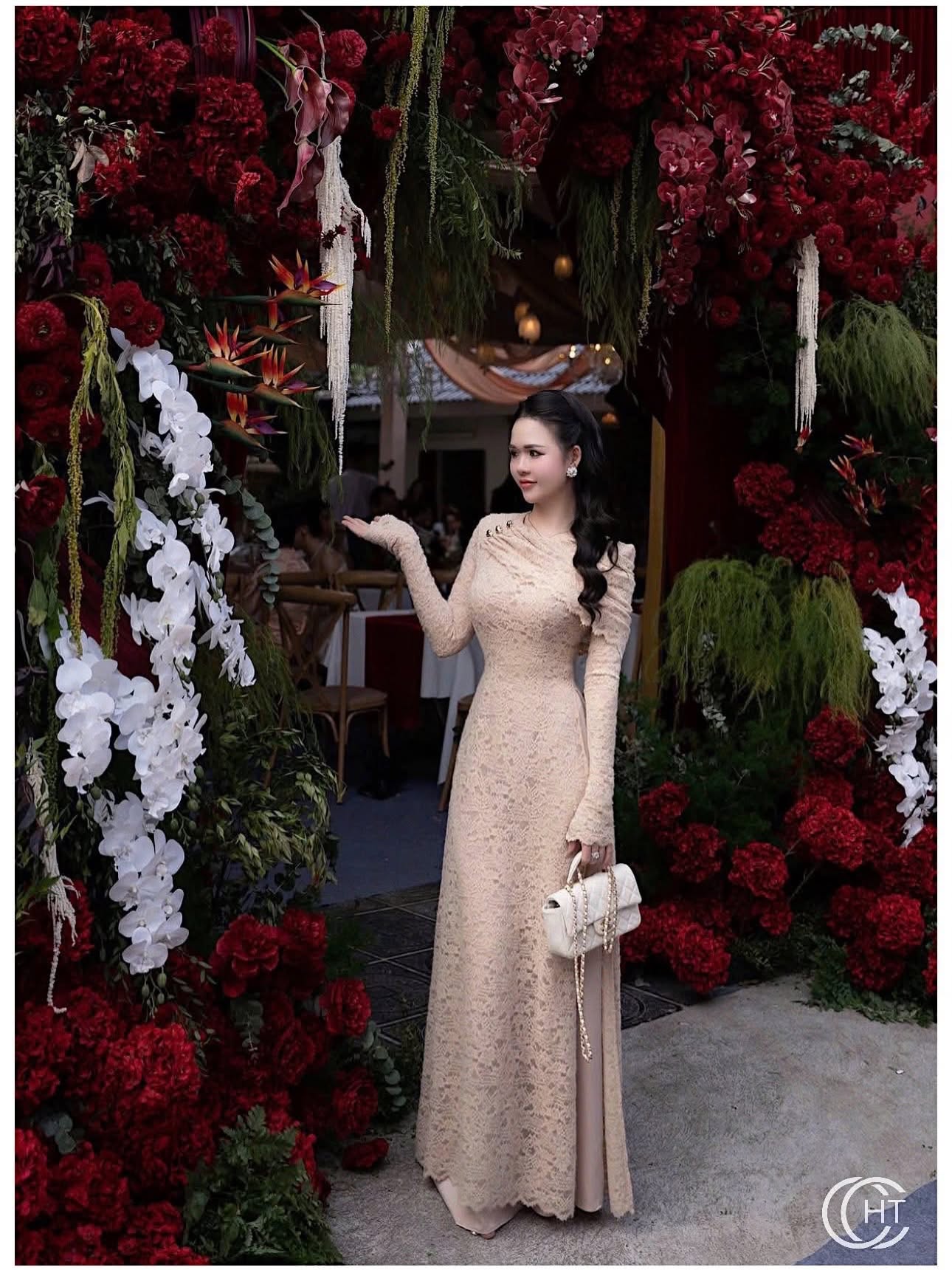 Lace Formal Ao Dai Set – Nude / Off-White