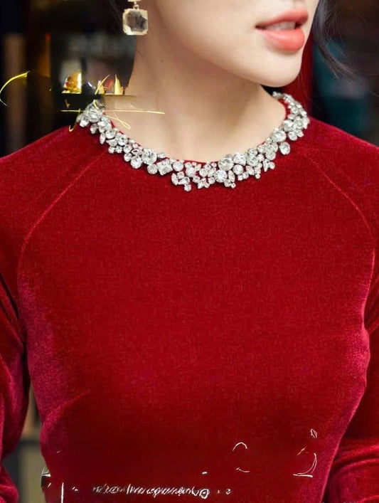 Crystal-Collar Velvet Ao Dai Set – Crimson Red