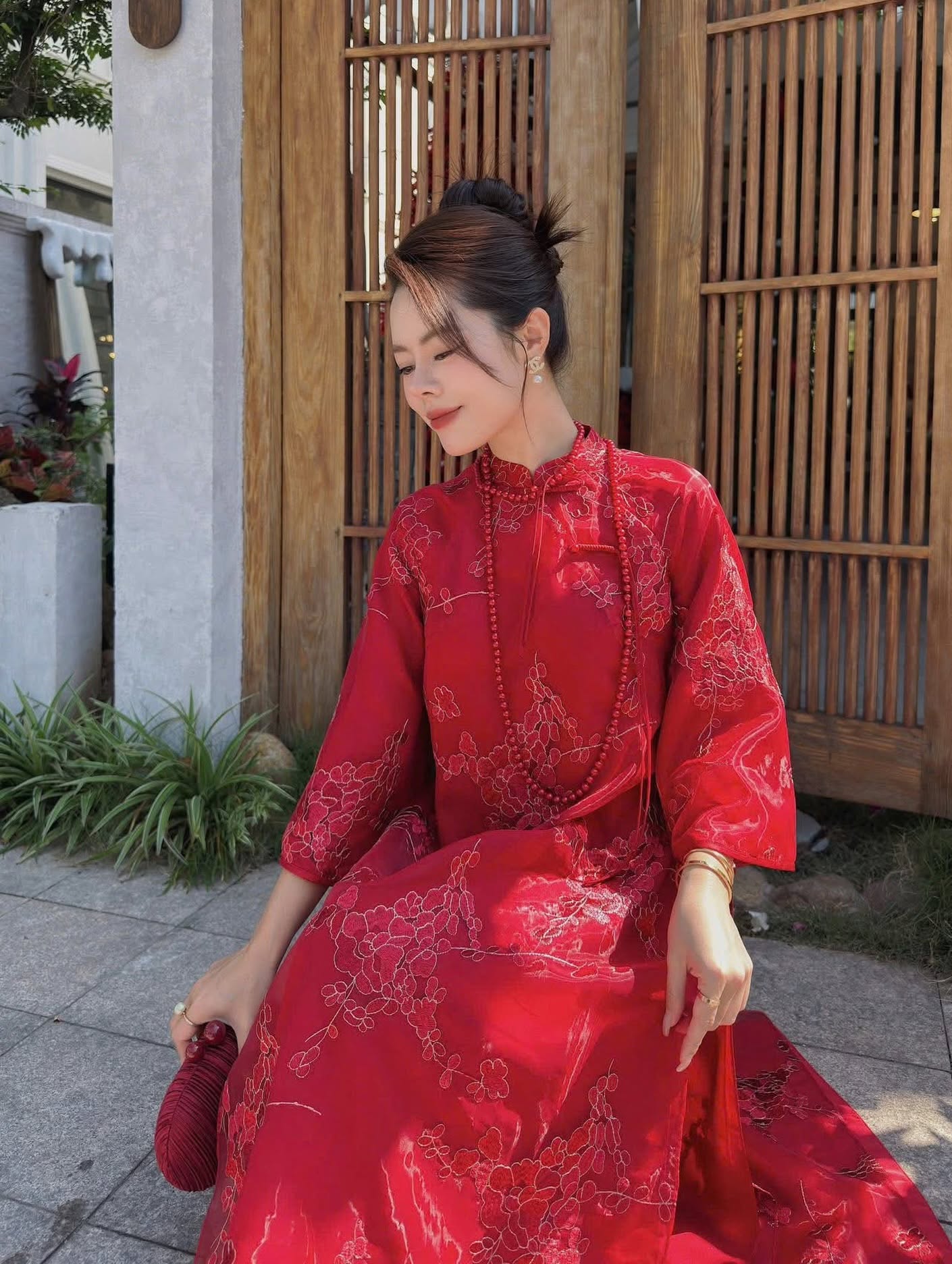 Modern 4-Panel (4 Tà) Silk Ao Dai Set – Burgundy Red