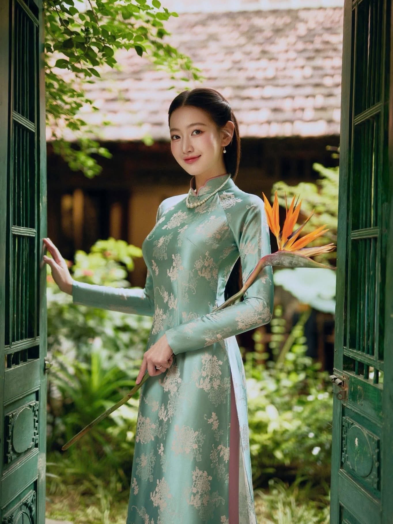 Traditional Silk Ao Dai Set – Jade Green