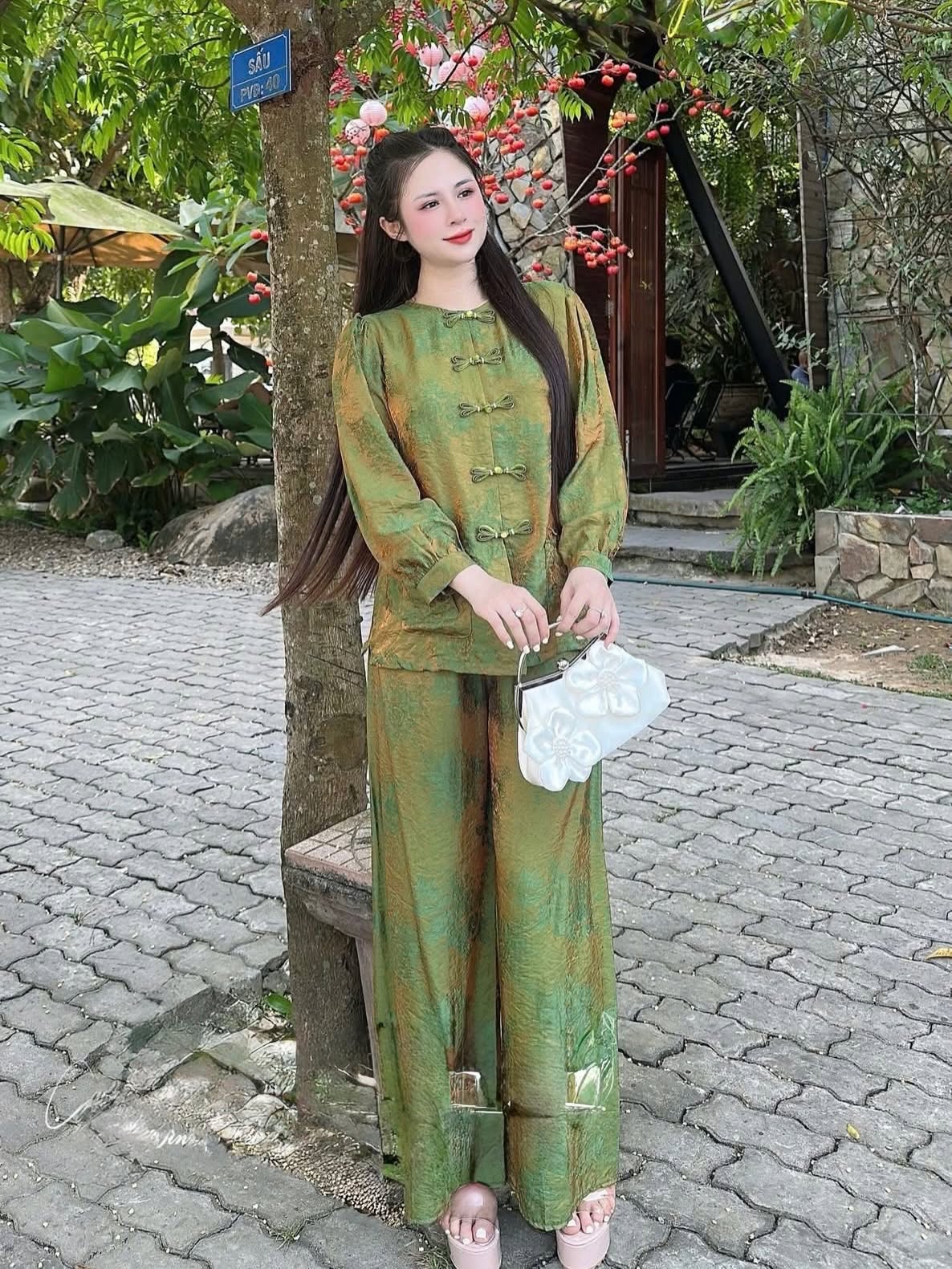 Lay-Buddhist Robe (Pháp Phục) Set – Sage Green